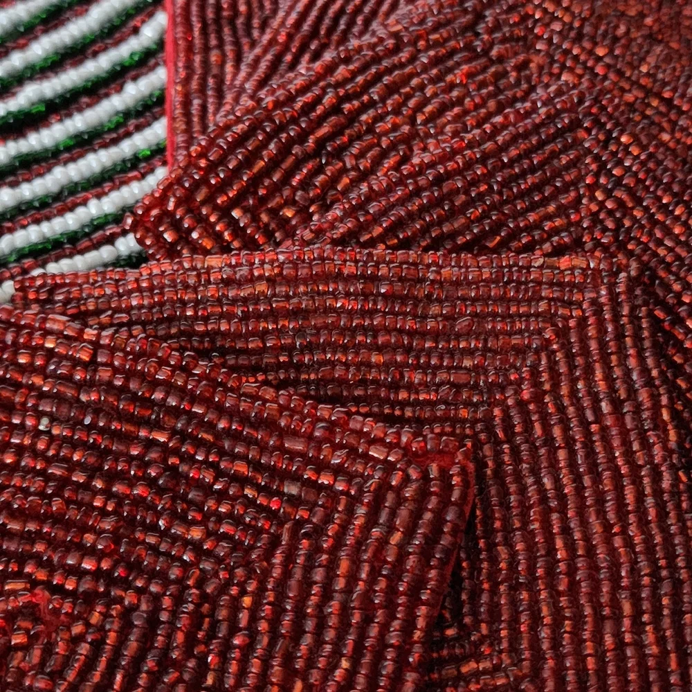 Beaded Placemat and 6 Coasters
